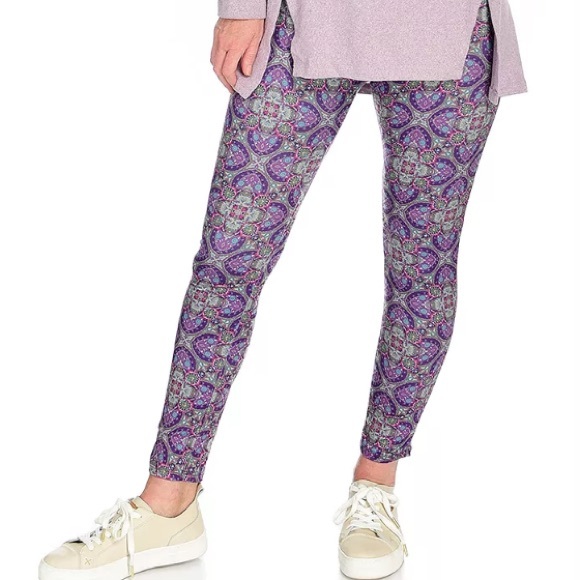 Women’s One World Purple Printed Leggings - Picture 2 of 7